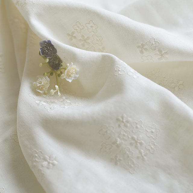 オーガニックダブルガーゼレース生地小花柄