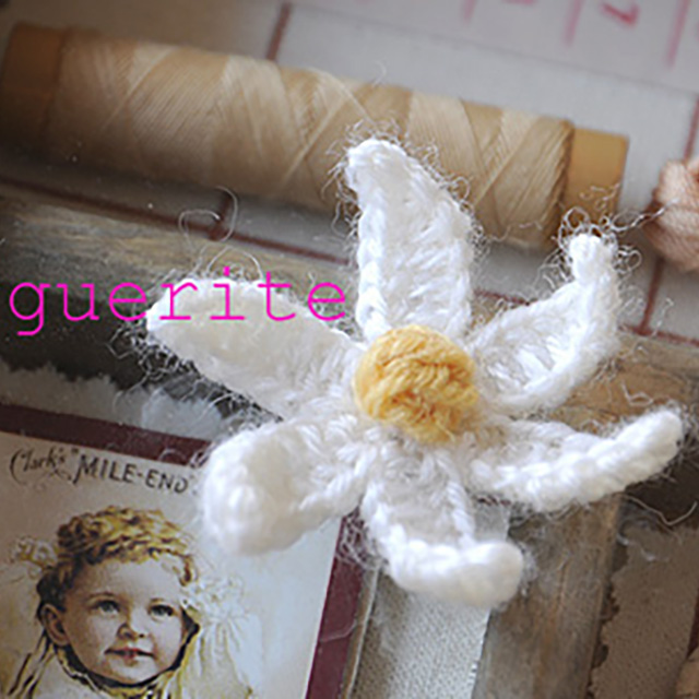 手あみの花モチーフ-大